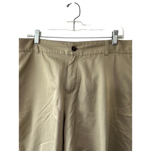 Adidas CLIMALITE Brown Flat Front Light Weight 10" Shorts Men's Size 38 - Picture 3 of 7